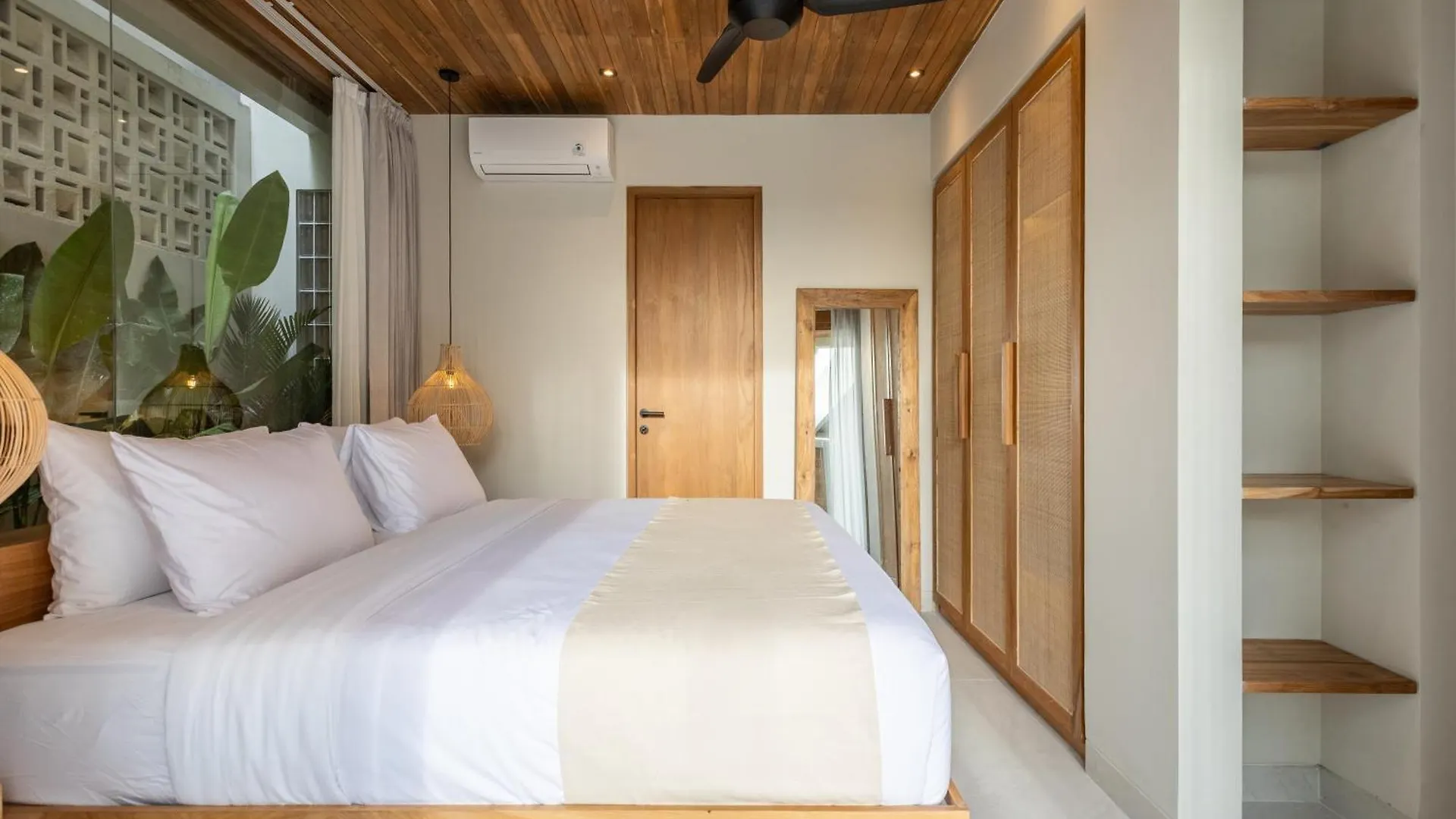 Hood Villas Bingin Premium 3Bdr Villa بيتْشاتو 0*,  إندونيسيا