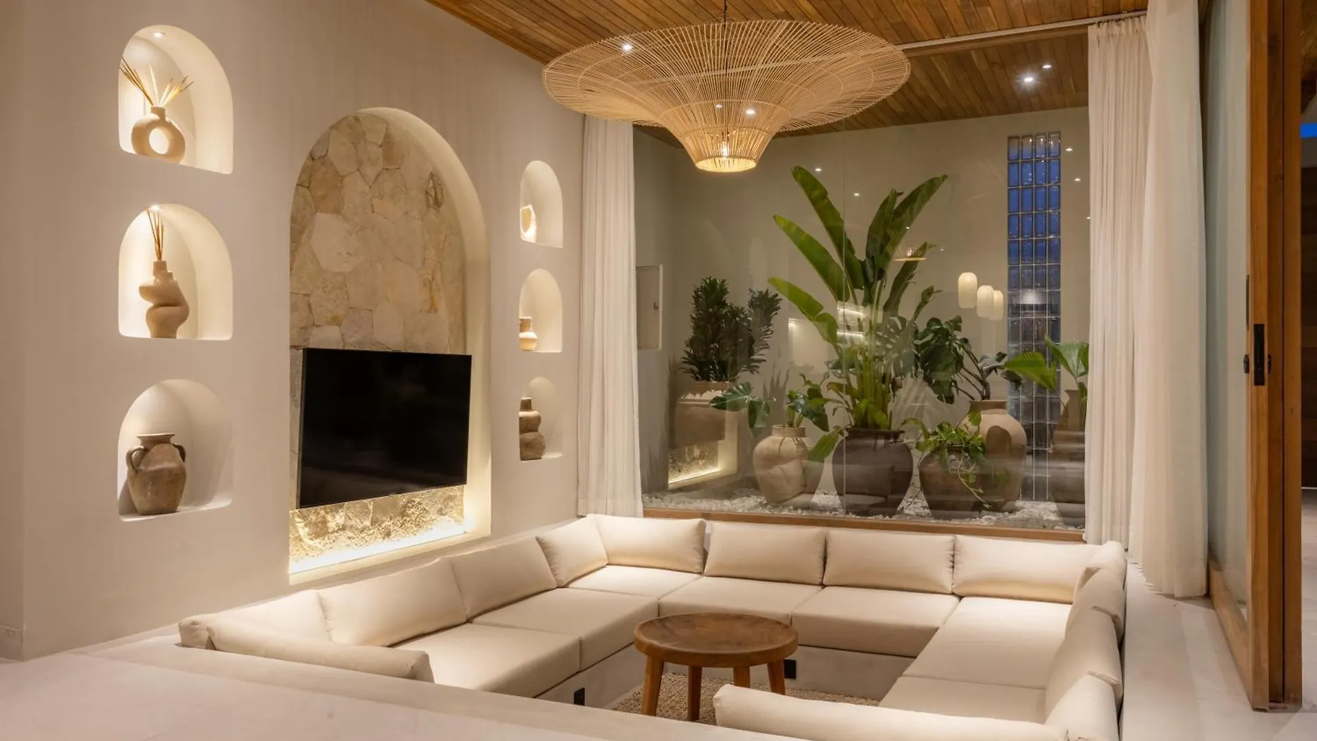 بيت للعطل Hood Villas Bingin Premium 3Bdr Villa بيتْشاتو
